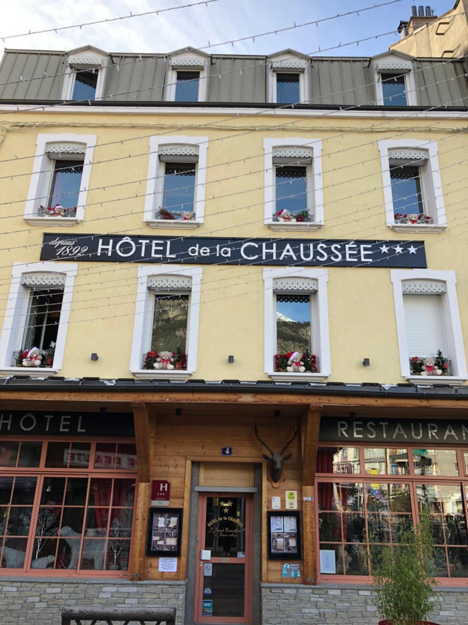 Hotel Restaurant De La Chaussee Briançon Exterior foto